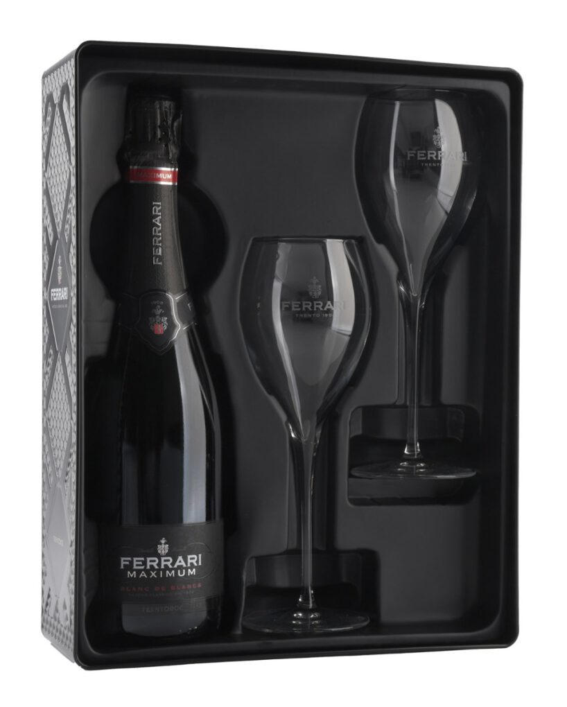 Ferrari, Trento DOC Black tin Gift box 1 fles Maximum Brut + 2 fltes